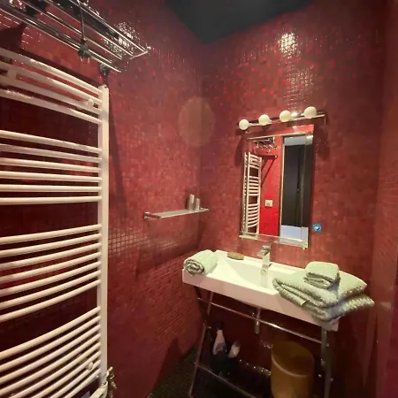 In Near Alabaster Coast Fécamp